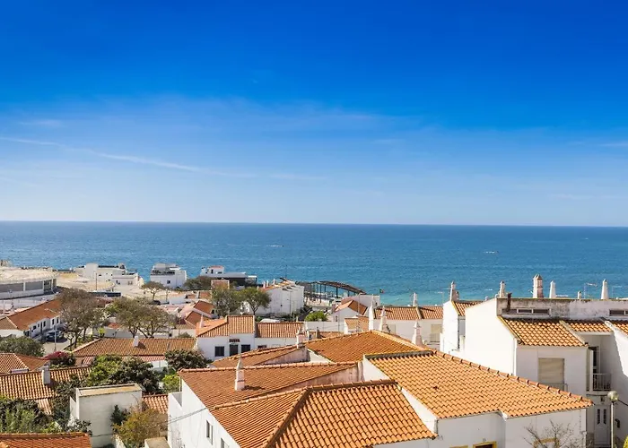 Oceanview A By Sequeira * 阿尔布费拉